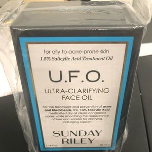 Sunday Riley UFO clarifying face oil